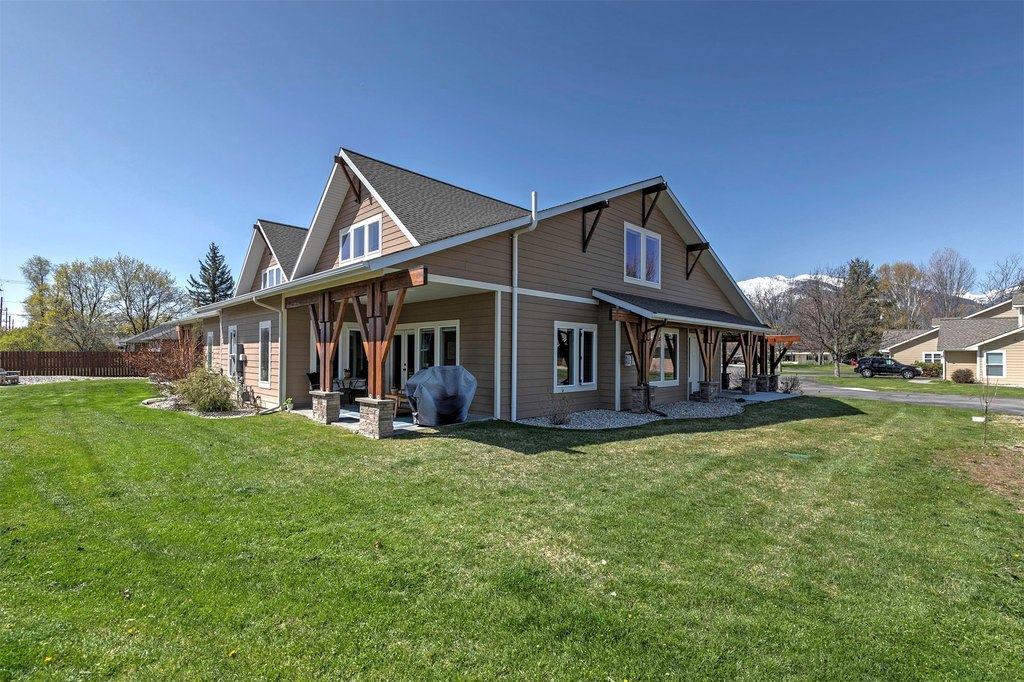Hamilton, Montana, 59840, United States, 3 Bedrooms Bedrooms, ,2.5 BathroomsBathrooms,Residential,Forsale,1894845