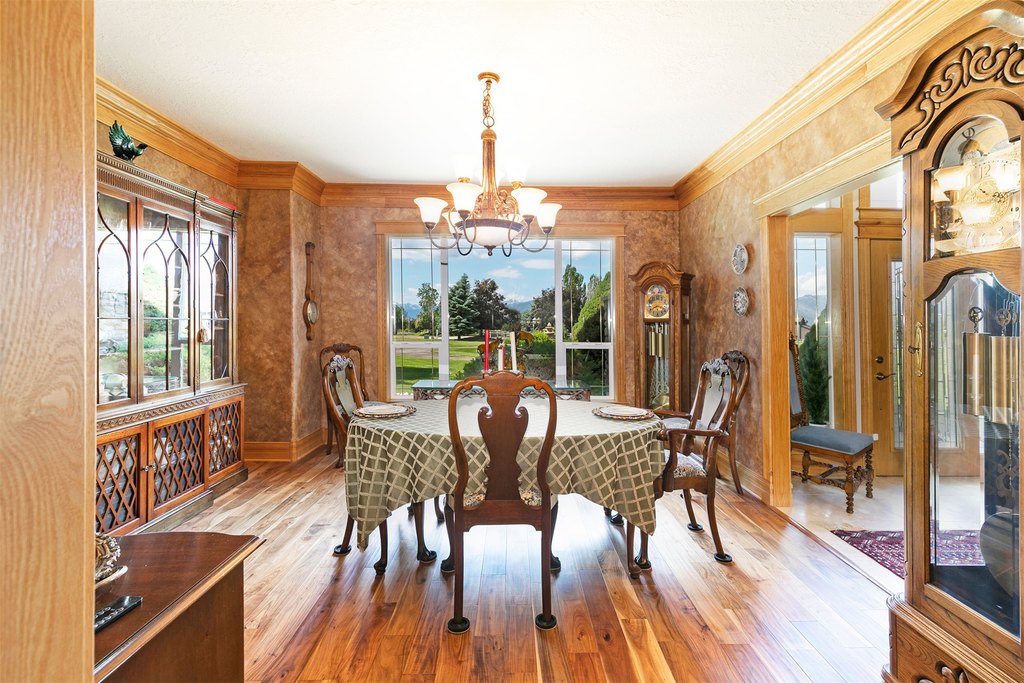 Hamilton, Montana, 59840, United States, 4 Bedrooms Bedrooms, ,4.5 BathroomsBathrooms,Residential,Forsale,1941161