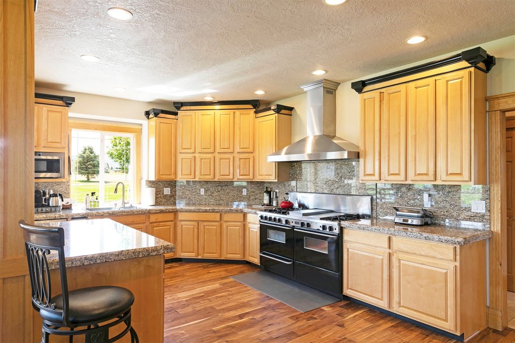 Hamilton, Montana, 59840, United States, 4 Bedrooms Bedrooms, ,4.5 BathroomsBathrooms,Residential,Forsale,1941161