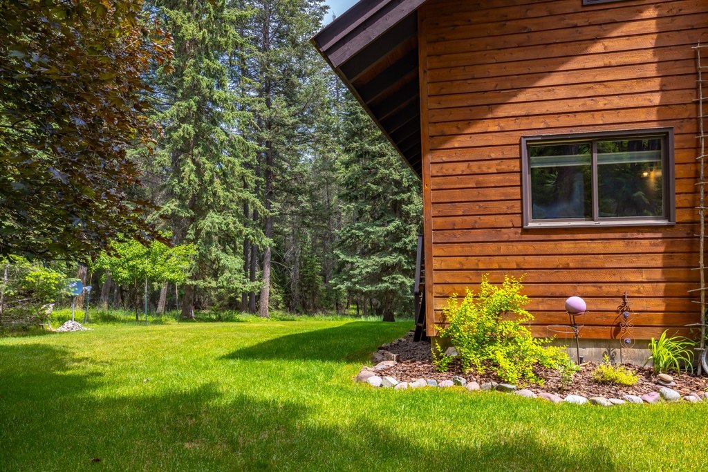 Whitefish, Montana, 59937, United States, 5 Bedrooms Bedrooms, ,3 BathroomsBathrooms,Residential,Forsale,1941155