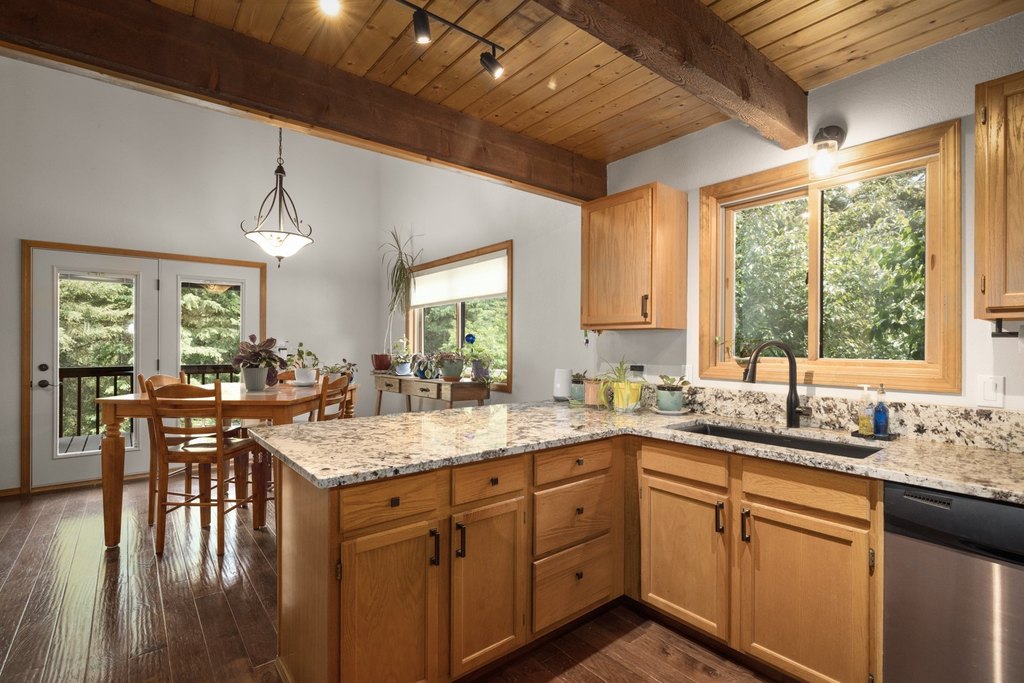 Whitefish, Montana, 59937, United States, 5 Bedrooms Bedrooms, ,3 BathroomsBathrooms,Residential,Forsale,1941155