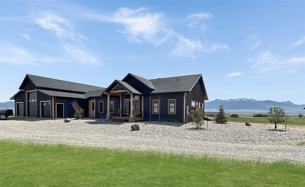 Ennis, Montana, 59729, United States, 4 Bedrooms Bedrooms, ,3.5 BathroomsBathrooms,Residential,Forsale,1941159
