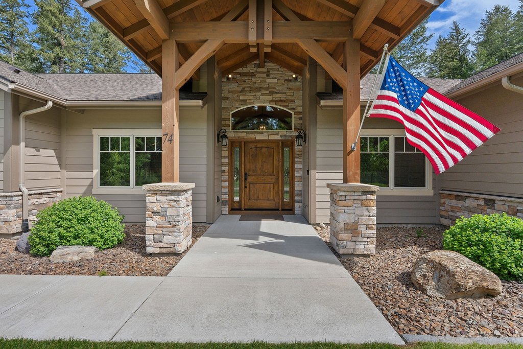 Columbia Falls, Montana, 59912, United States, 3 Bedrooms Bedrooms, ,3 BathroomsBathrooms,Residential,Forsale,1894901