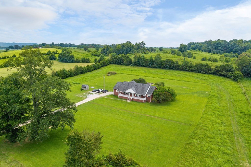 SPARTA, Tennessee, 38583, United States, 4 Bedrooms Bedrooms, ,3 BathroomsBathrooms,Residential,Forsale,1929831