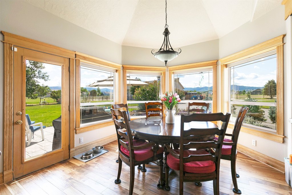 Hamilton, Montana, 59840, United States, 4 Bedrooms Bedrooms, ,4.5 BathroomsBathrooms,Residential,Forsale,1941161
