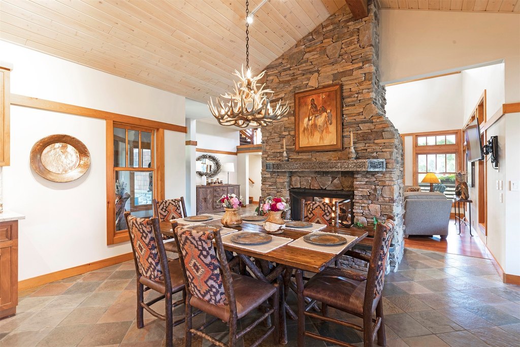 Hamilton, Montana, 59840, United States, 3 Bedrooms Bedrooms, ,4.5 BathroomsBathrooms,Residential,Forsale,1941163