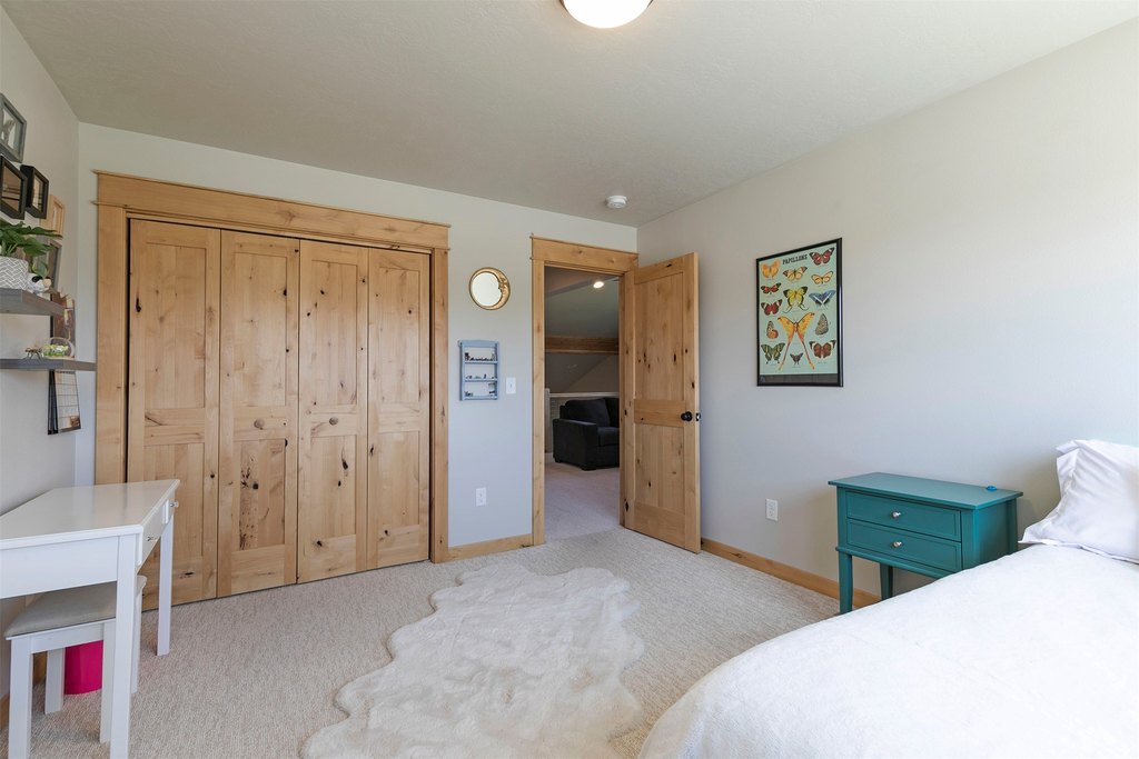 Hamilton, Montana, 59840, United States, 3 Bedrooms Bedrooms, ,2.5 BathroomsBathrooms,Residential,Forsale,1894845