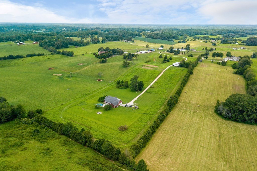 SPARTA, Tennessee, 38583, United States, 4 Bedrooms Bedrooms, ,3 BathroomsBathrooms,Residential,Forsale,1929831