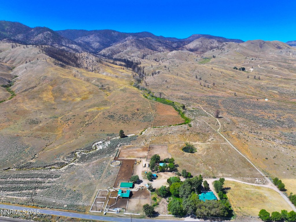 Doyle, California, 96109, United States, 6 Bedrooms Bedrooms, ,5 BathroomsBathrooms,Residential,Forsale,1910337