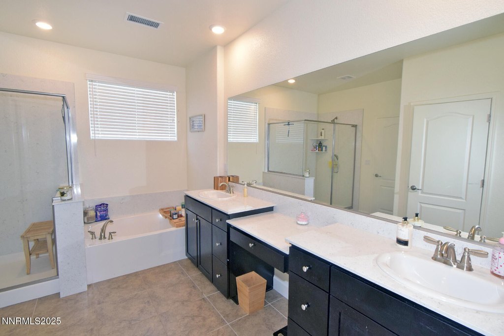 Sparks, Nevada, 89436, United States, 4 Bedrooms Bedrooms, ,3.5 BathroomsBathrooms,Residential,Forsale,1936779