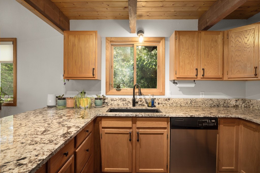 Whitefish, Montana, 59937, United States, 5 Bedrooms Bedrooms, ,3 BathroomsBathrooms,Residential,Forsale,1941155