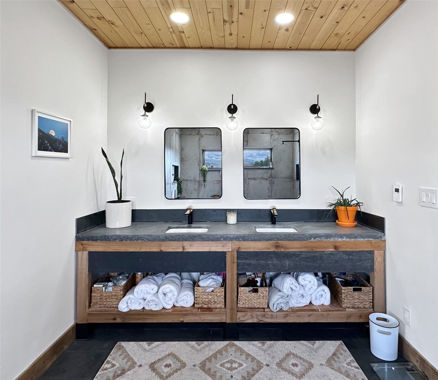 Ennis, Montana, 59729, United States, 4 Bedrooms Bedrooms, ,3.5 BathroomsBathrooms,Residential,Forsale,1941159