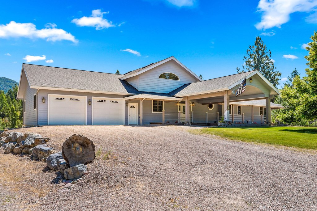 Bigfork, Montana, 59911, United States, 4 Bedrooms Bedrooms, ,4.5 BathroomsBathrooms,Residential,Forsale,1914978