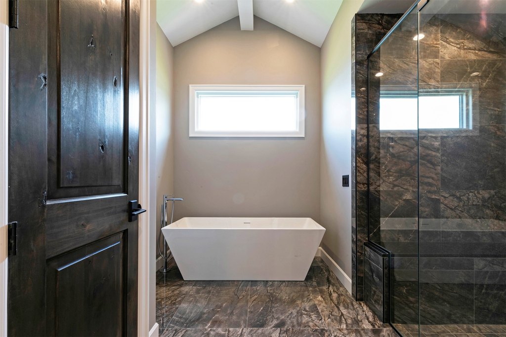 Hamilton, Montana, 59840, United States, 4 Bedrooms Bedrooms, ,3.5 BathroomsBathrooms,Residential,Forsale,1941174