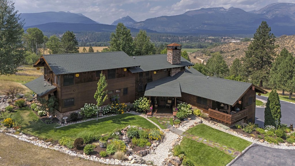 Hamilton, Montana, 59840, United States, 3 Bedrooms Bedrooms, ,4.5 BathroomsBathrooms,Residential,Forsale,1941163