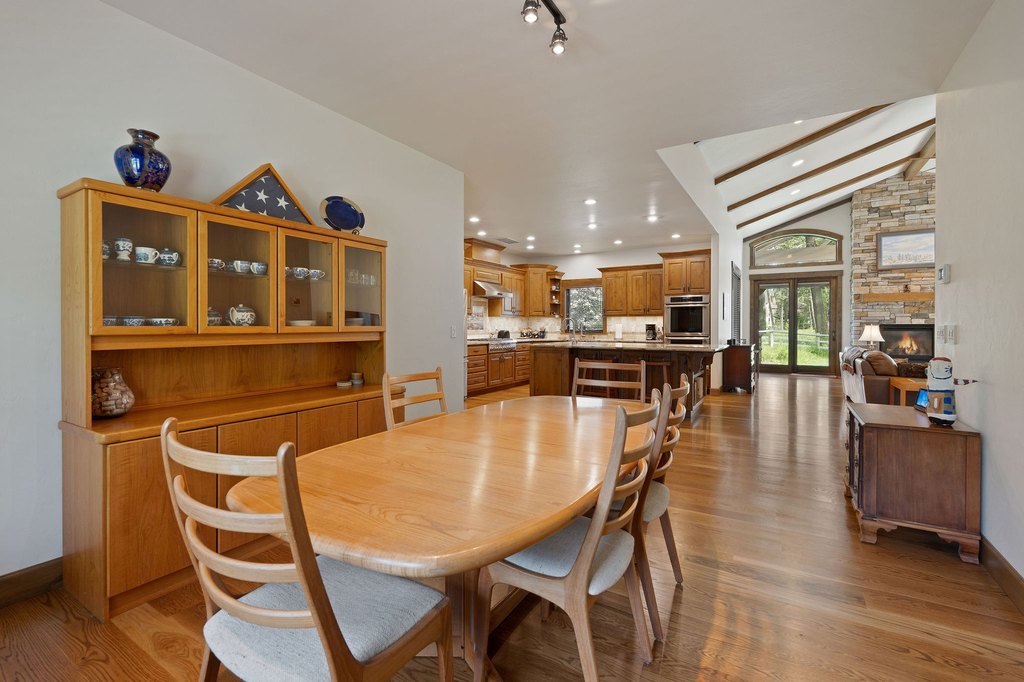 Columbia Falls, Montana, 59912, United States, 3 Bedrooms Bedrooms, ,3 BathroomsBathrooms,Residential,Forsale,1894901