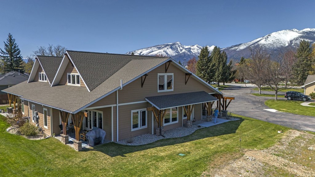 Hamilton, Montana, 59840, United States, 3 Bedrooms Bedrooms, ,2.5 BathroomsBathrooms,Residential,Forsale,1894845