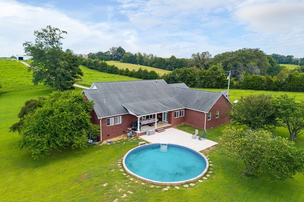 SPARTA, Tennessee, 38583, United States, 4 Bedrooms Bedrooms, ,3 BathroomsBathrooms,Residential,Forsale,1929831
