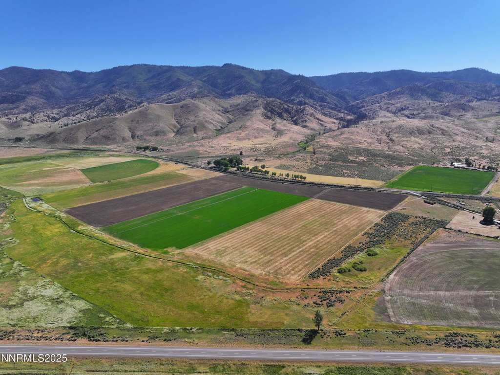 Doyle, California, 96109, United States, 6 Bedrooms Bedrooms, ,5 BathroomsBathrooms,Residential,Forsale,1910337