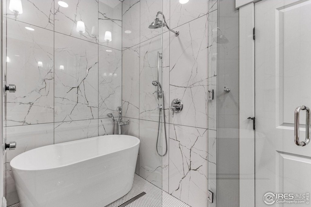 Mead, Colorado, 80542, United States, 8 Bedrooms Bedrooms, ,10.5 BathroomsBathrooms,Residential,Forsale,1926792