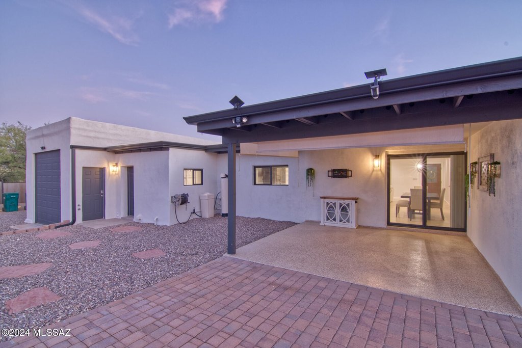 Tucson, Arizona, 85742, United States, 4 Bedrooms Bedrooms, ,2 BathroomsBathrooms,Residential,Forsale,1963526