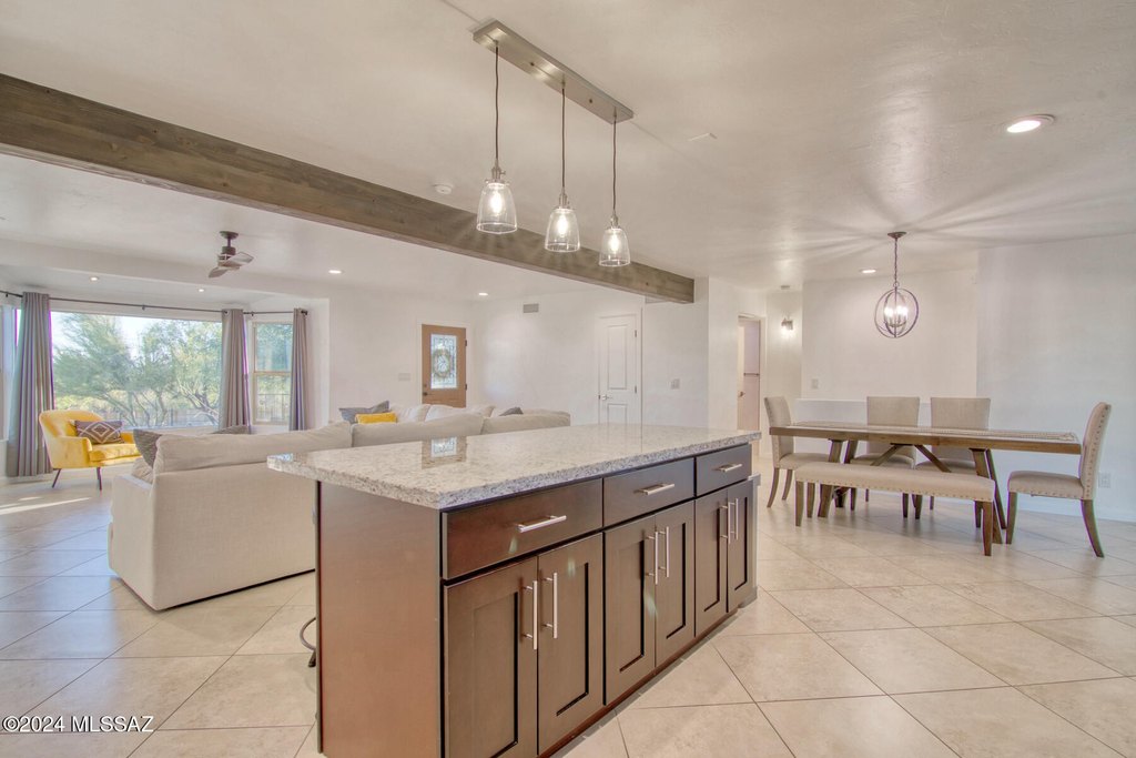 Tucson, Arizona, 85742, United States, 4 Bedrooms Bedrooms, ,2 BathroomsBathrooms,Residential,Forsale,1963526