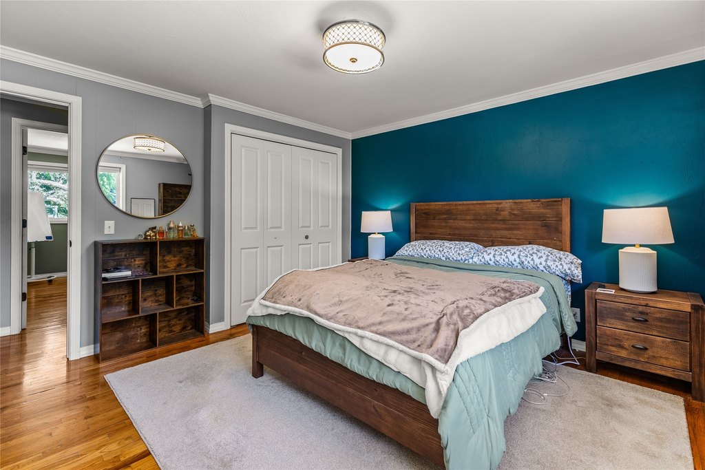 Missoula, Montana, 59803, United States, 5 Bedrooms Bedrooms, ,3 BathroomsBathrooms,Residential,Forsale,1914968