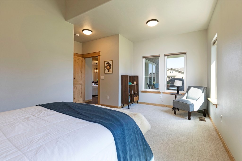 Hamilton, Montana, 59840, United States, 3 Bedrooms Bedrooms, ,2.5 BathroomsBathrooms,Residential,Forsale,1894845