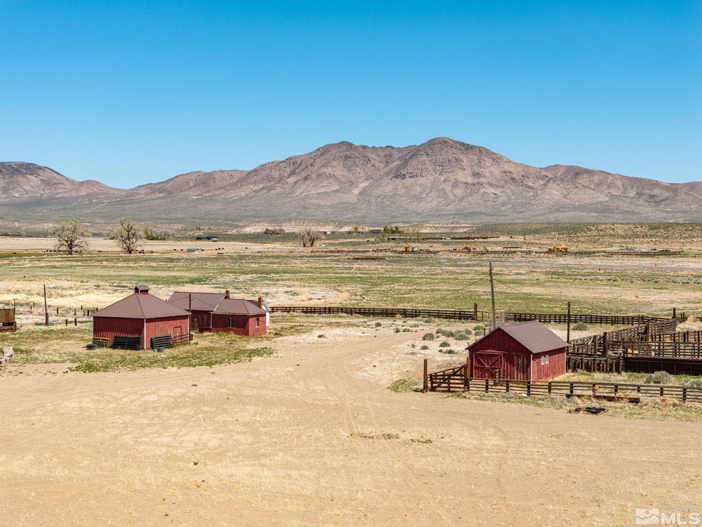 Smith, Nevada, 89430, United States, 7 Bedrooms Bedrooms, ,4.5 BathroomsBathrooms,Residential,Forsale,1910338