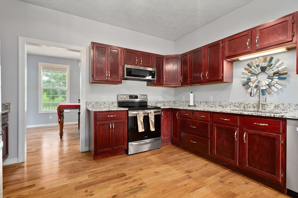 SPARTA, Tennessee, 38583, United States, 4 Bedrooms Bedrooms, ,3 BathroomsBathrooms,Residential,Forsale,1929831