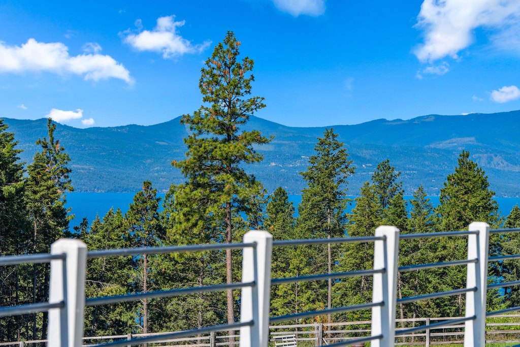 Bigfork, Montana, 59911, United States, 3 Bedrooms Bedrooms, ,3.5 BathroomsBathrooms,Residential,Forsale,1914976