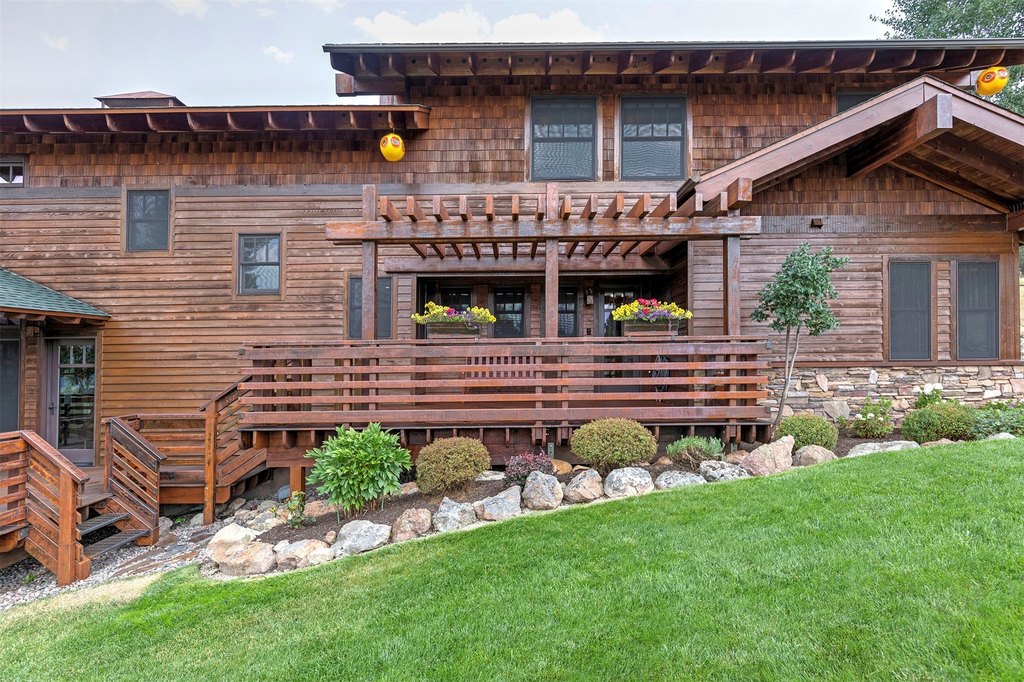 Hamilton, Montana, 59840, United States, 3 Bedrooms Bedrooms, ,4.5 BathroomsBathrooms,Residential,Forsale,1941163