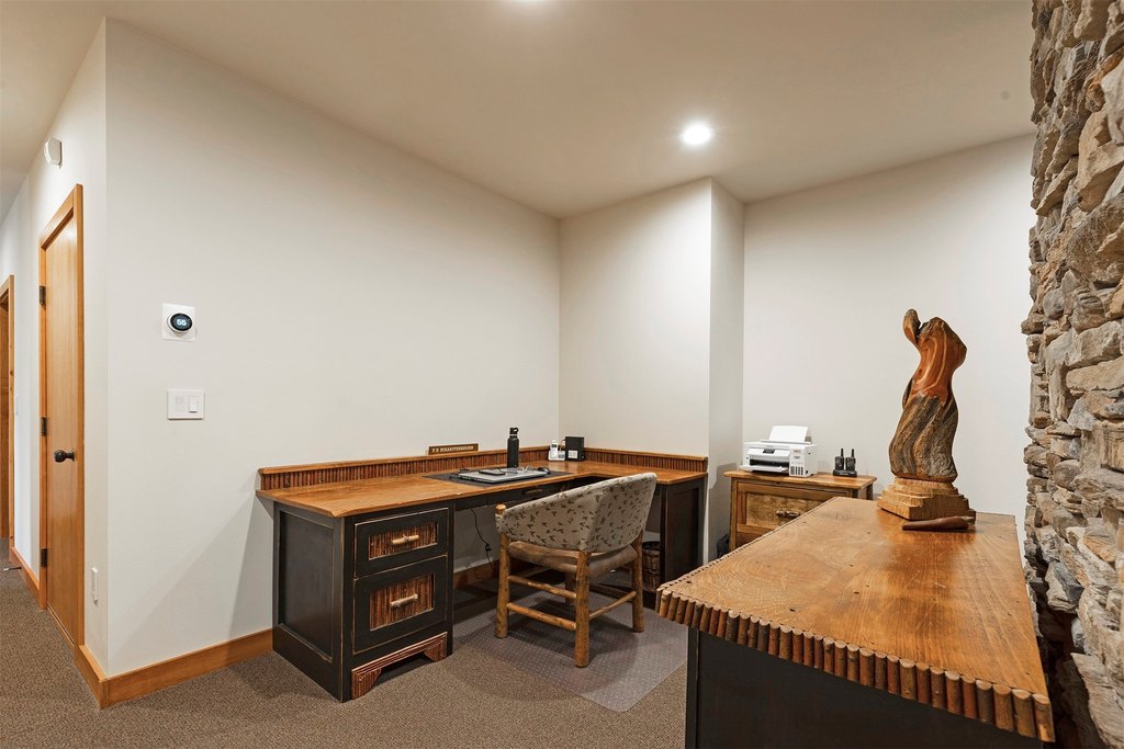 Hamilton, Montana, 59840, United States, 3 Bedrooms Bedrooms, ,4.5 BathroomsBathrooms,Residential,Forsale,1941163