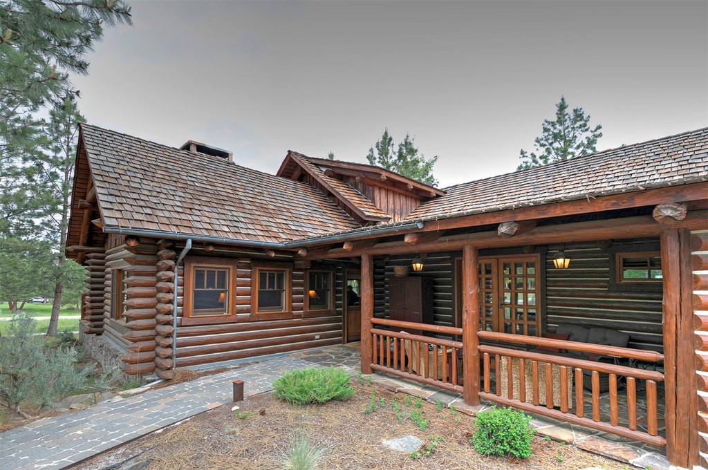 Hamilton, Montana, 59840, United States, 4 Bedrooms Bedrooms, ,4 BathroomsBathrooms,Residential,Forsale,1941172