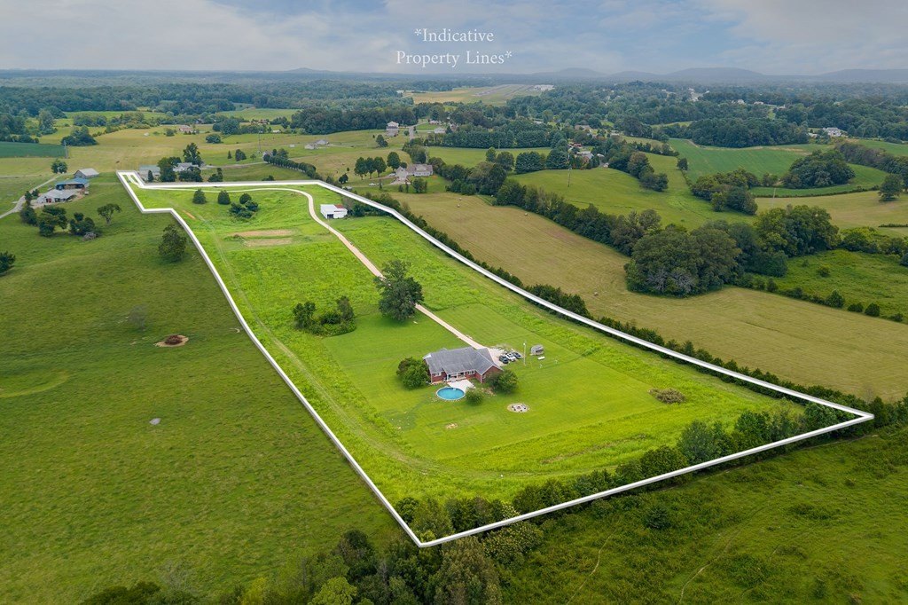 SPARTA, Tennessee, 38583, United States, 4 Bedrooms Bedrooms, ,3 BathroomsBathrooms,Residential,Forsale,1929831