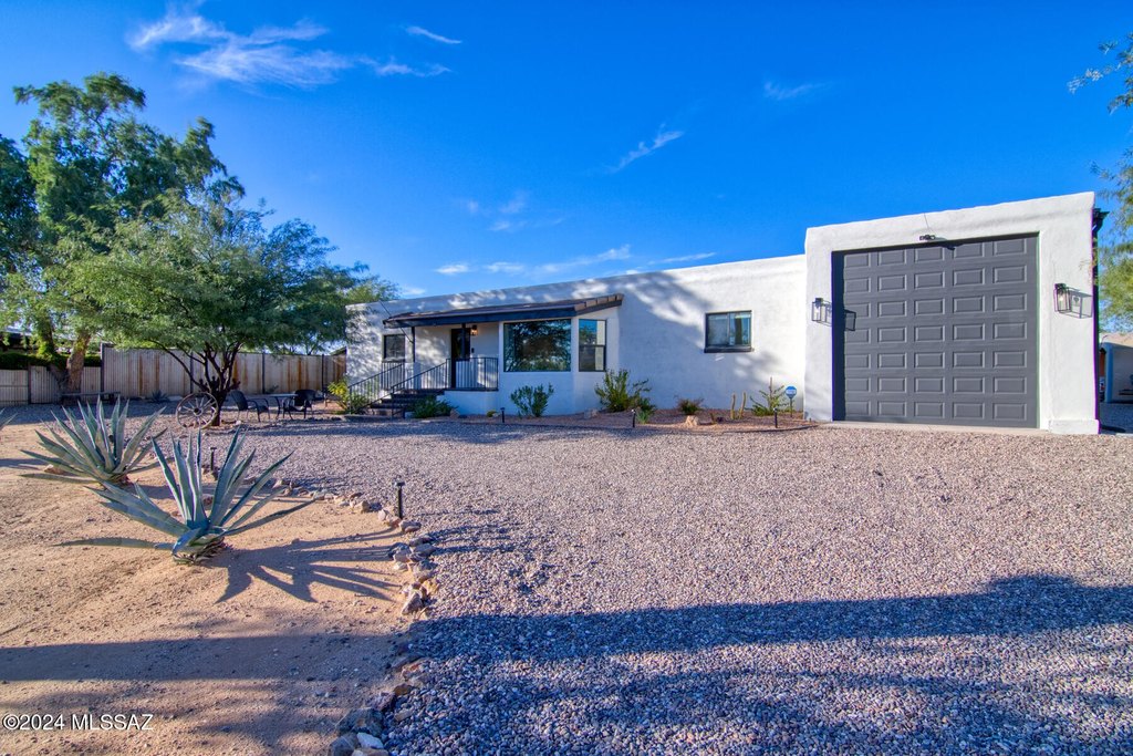 Tucson, Arizona, 85742, United States, 4 Bedrooms Bedrooms, ,2 BathroomsBathrooms,Residential,Forsale,1963526