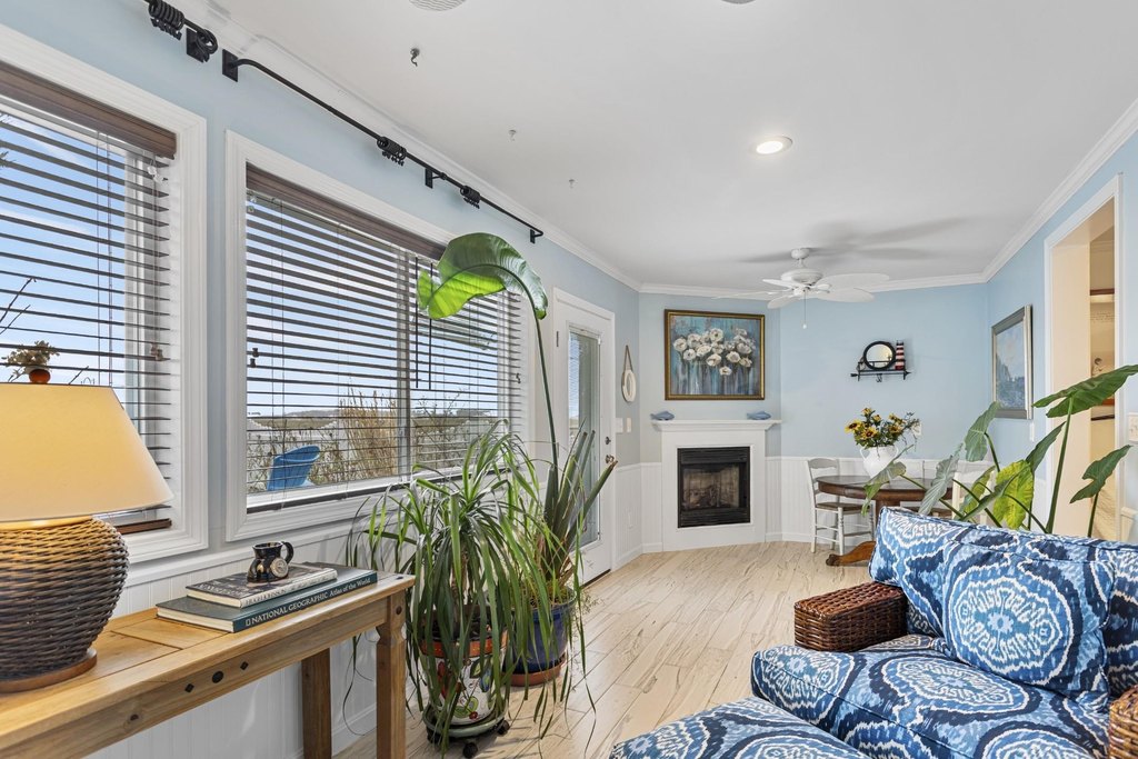 Seabrook, New Hampshire, 03874, United States, 3 Bedrooms Bedrooms, ,2.5 BathroomsBathrooms,Residential,Forsale,1941253