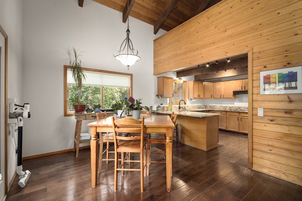 Whitefish, Montana, 59937, United States, 5 Bedrooms Bedrooms, ,3 BathroomsBathrooms,Residential,Forsale,1941155