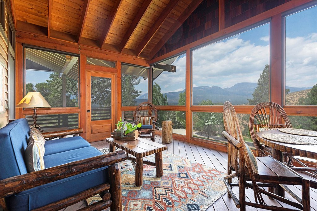 Hamilton, Montana, 59840, United States, 3 Bedrooms Bedrooms, ,4.5 BathroomsBathrooms,Residential,Forsale,1941163