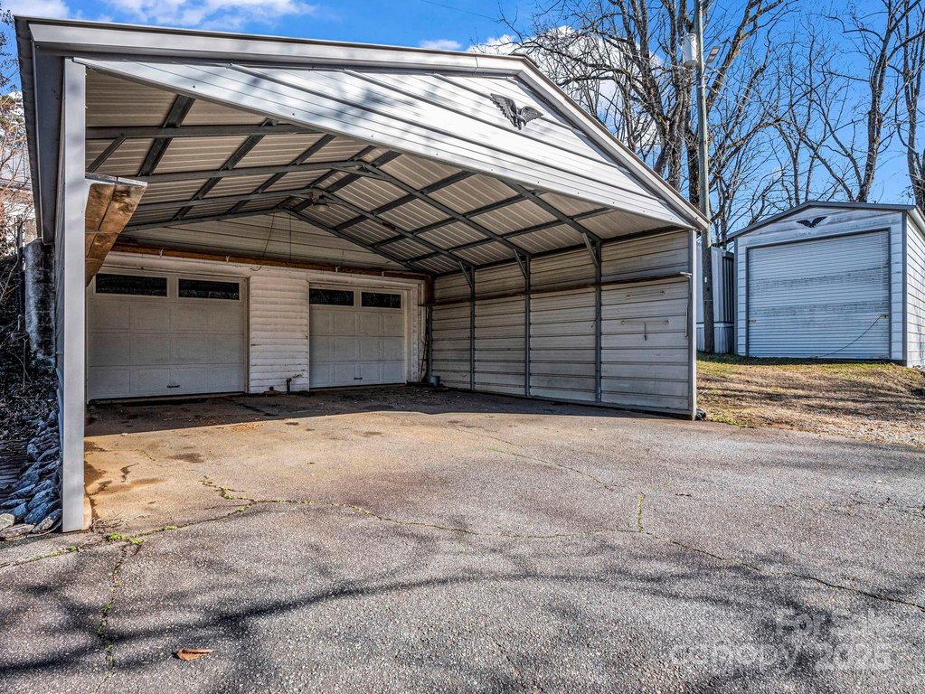 Columbus, North Carolina, 28722, United States, 3 Bedrooms Bedrooms, ,2 BathroomsBathrooms,Residential,Forsale,1964330