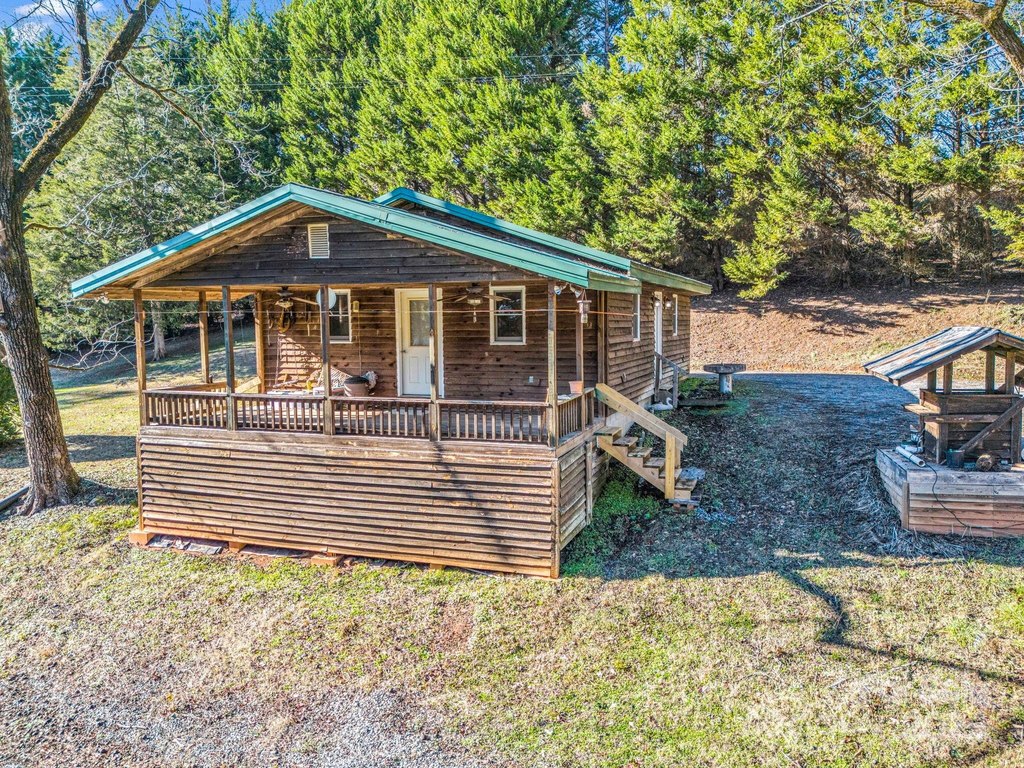 Columbus, North Carolina, 28722, United States, 3 Bedrooms Bedrooms, ,2 BathroomsBathrooms,Residential,Forsale,1964330