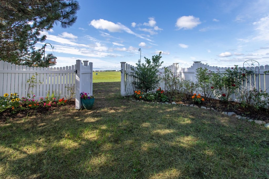 Seabrook, New Hampshire, 03874, United States, 3 Bedrooms Bedrooms, ,2.5 BathroomsBathrooms,Residential,Forsale,1941253