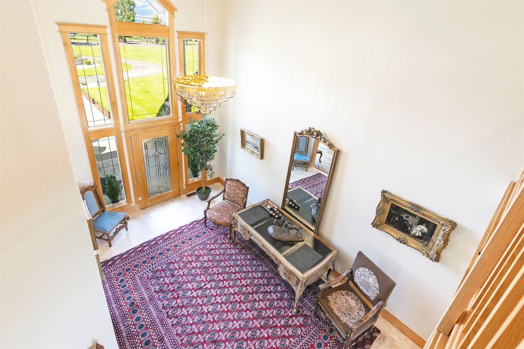 Hamilton, Montana, 59840, United States, 4 Bedrooms Bedrooms, ,4.5 BathroomsBathrooms,Residential,Forsale,1941161
