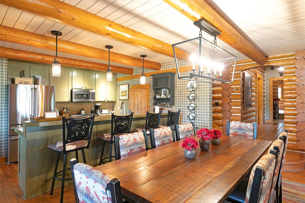 Hamilton, Montana, 59840, United States, 4 Bedrooms Bedrooms, ,4 BathroomsBathrooms,Residential,Forsale,1941172