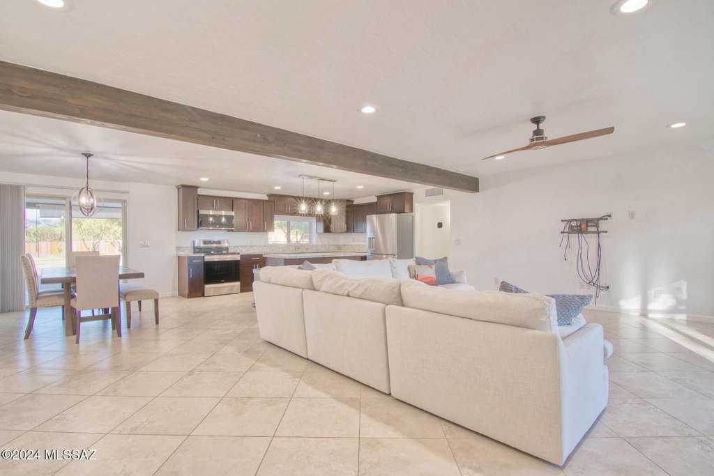 Tucson, Arizona, 85742, United States, 4 Bedrooms Bedrooms, ,2 BathroomsBathrooms,Residential,Forsale,1963526