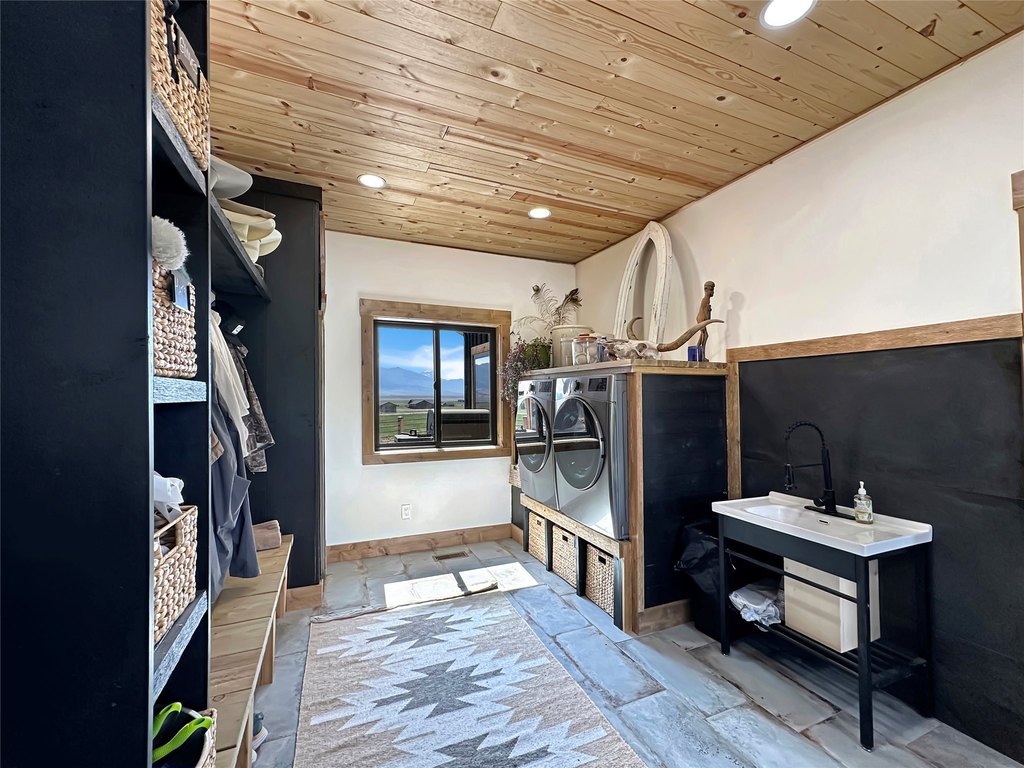 Ennis, Montana, 59729, United States, 4 Bedrooms Bedrooms, ,3.5 BathroomsBathrooms,Residential,Forsale,1941159