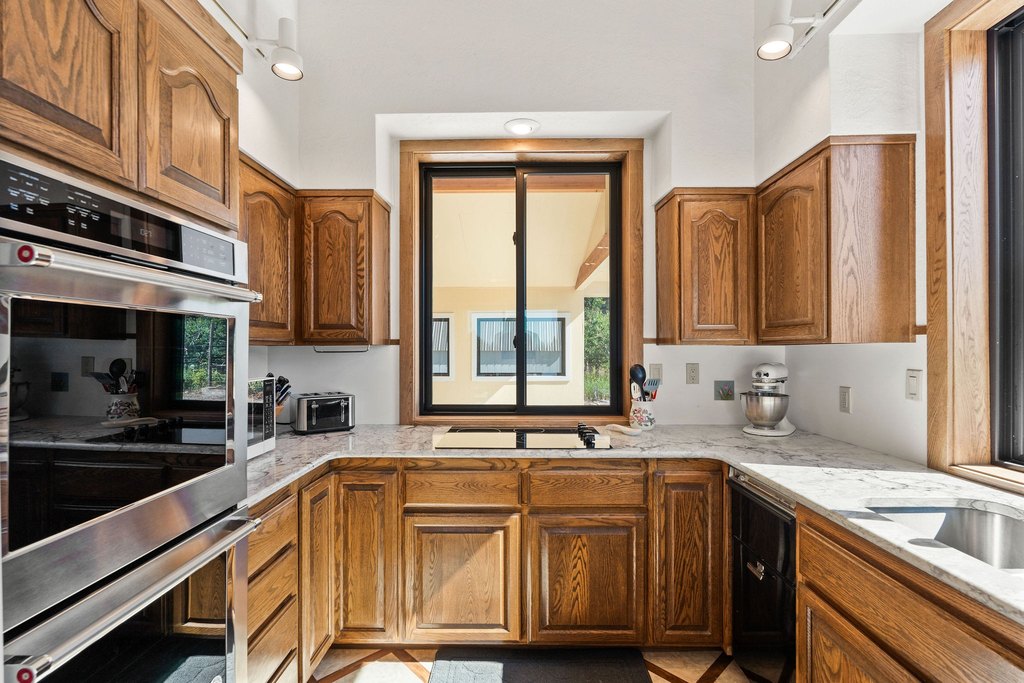 Bigfork, Montana, 59911, United States, 3 Bedrooms Bedrooms, ,3.5 BathroomsBathrooms,Residential,Forsale,1914976