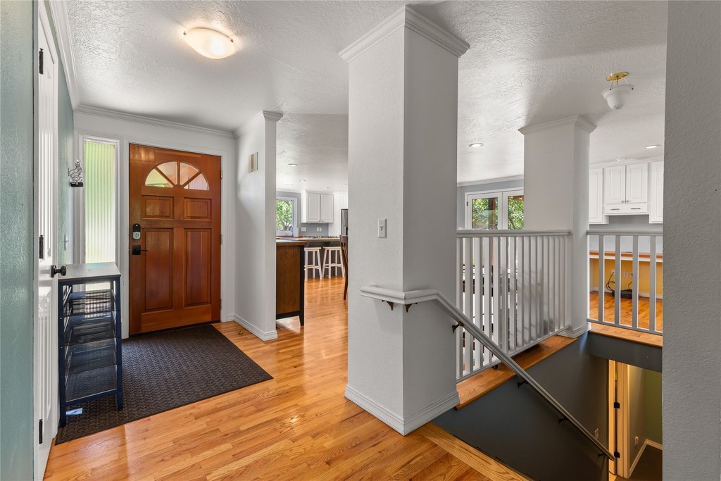 Missoula, Montana, 59803, United States, 5 Bedrooms Bedrooms, ,3 BathroomsBathrooms,Residential,Forsale,1914968