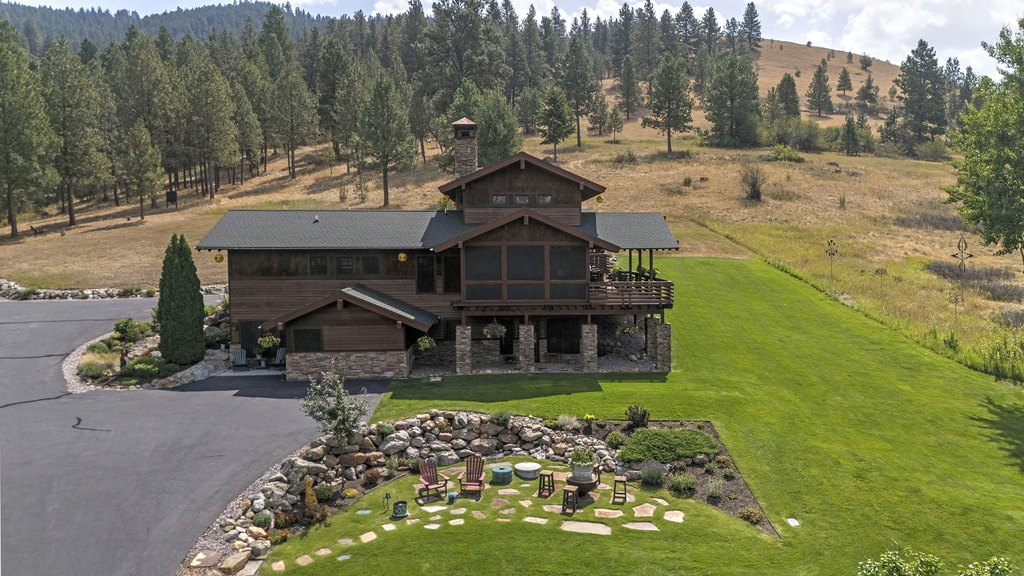 Hamilton, Montana, 59840, United States, 3 Bedrooms Bedrooms, ,4.5 BathroomsBathrooms,Residential,Forsale,1941163