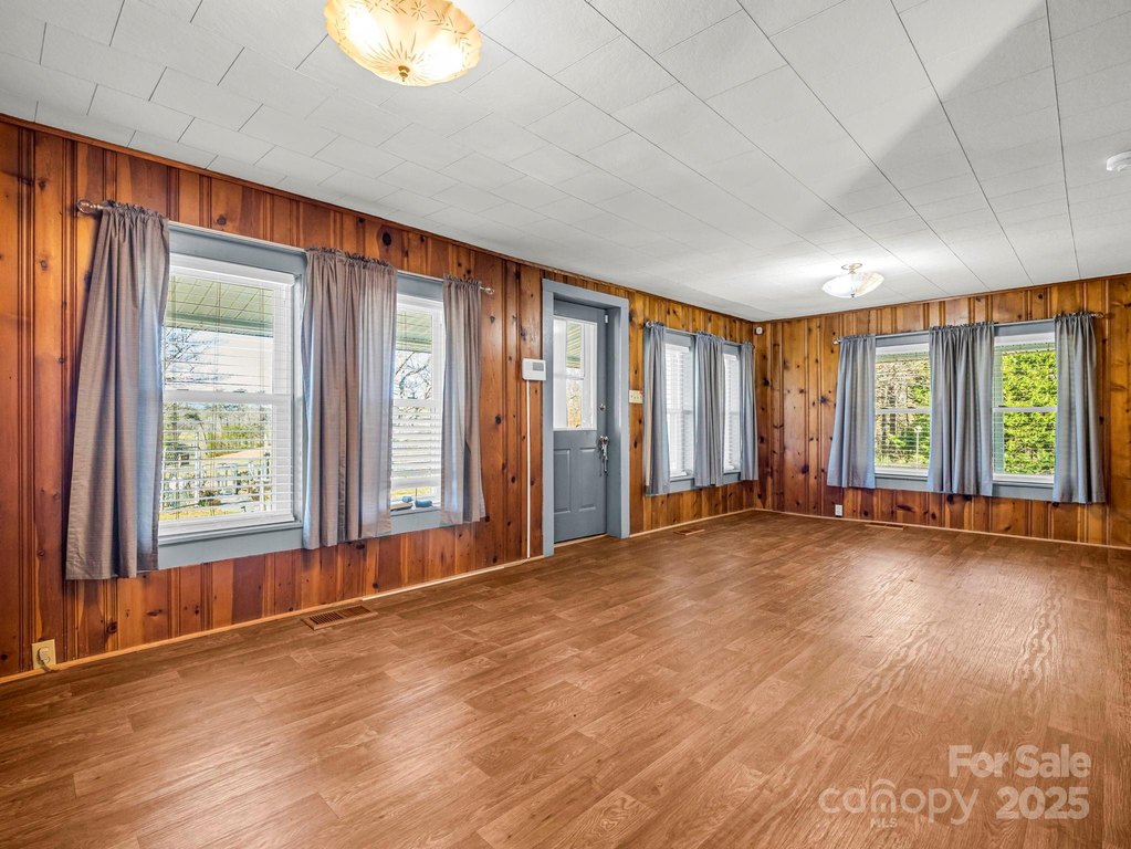 Columbus, North Carolina, 28722, United States, 3 Bedrooms Bedrooms, ,2 BathroomsBathrooms,Residential,Forsale,1964330